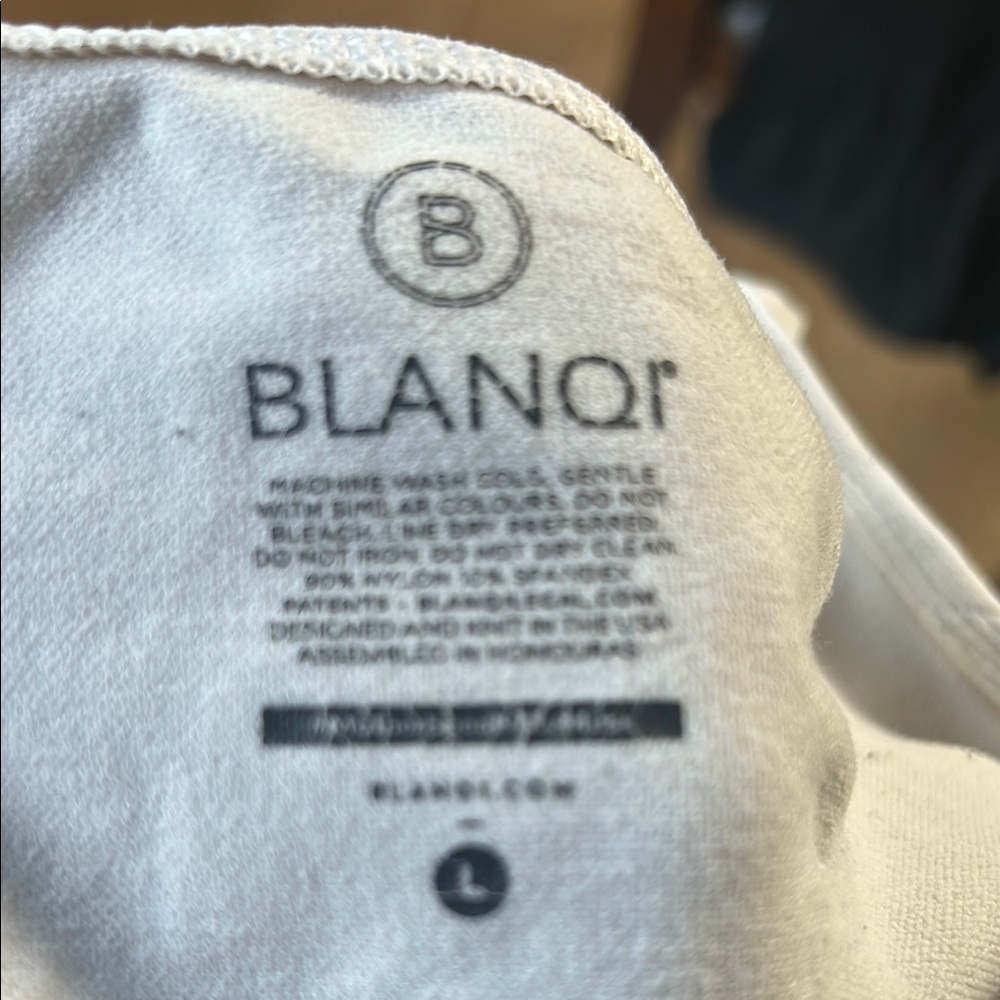 BLANQI Off-White Garment